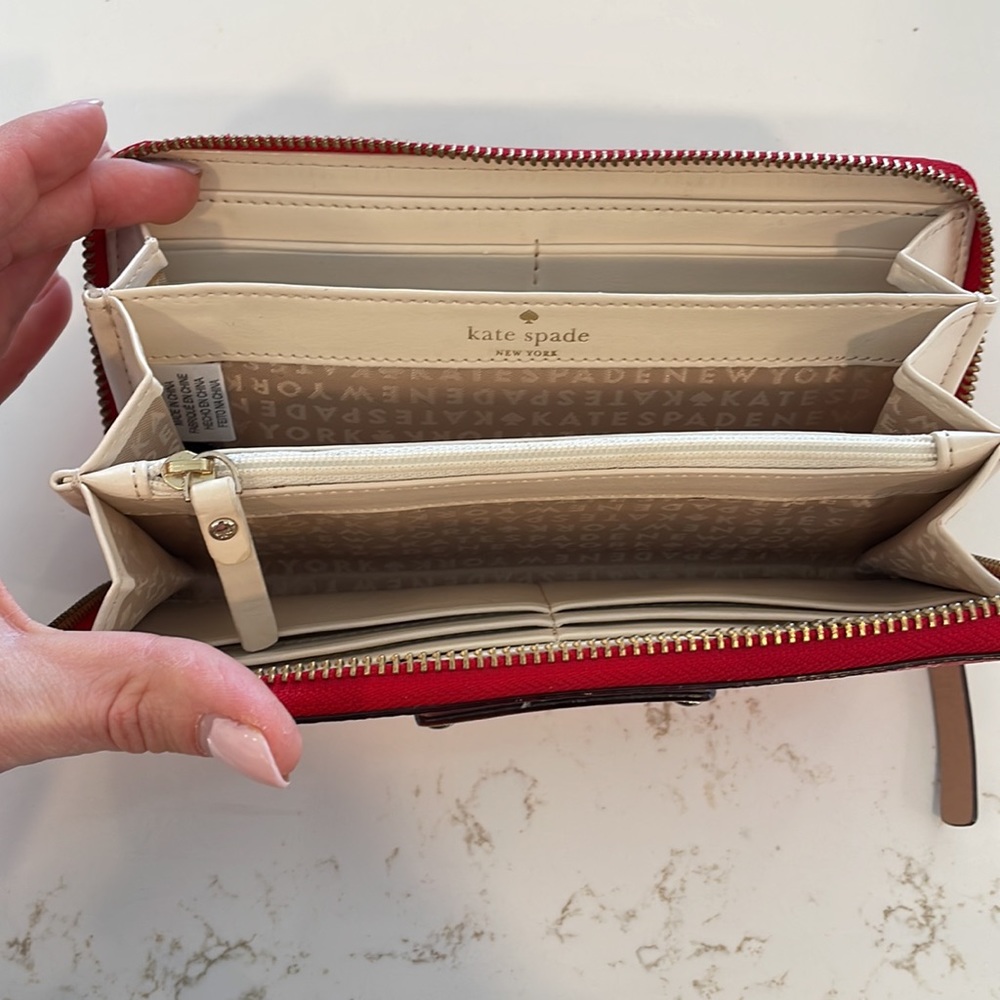 Kate Spade Wallet - Picture 3 of 3